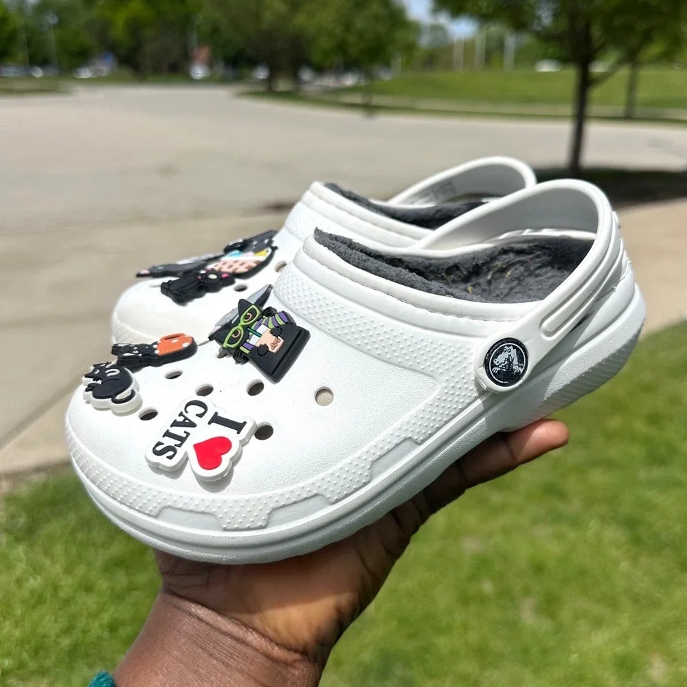 Crocs Kids Classic Lined Clogs With Cat Charms Little Kids Size 13 White Sandals